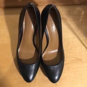 SOLD Black banana republic heels